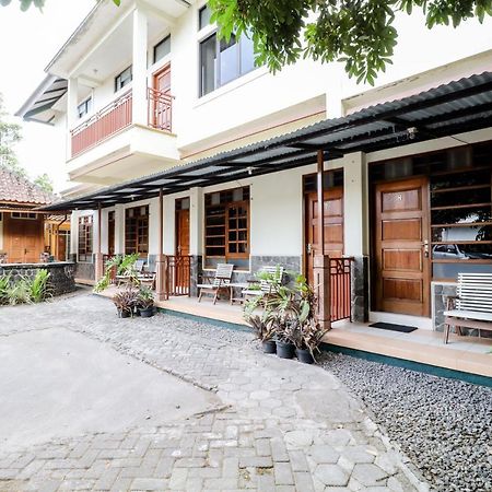 Hotel Wismancala Kaliurang Ngoại thất bức ảnh
